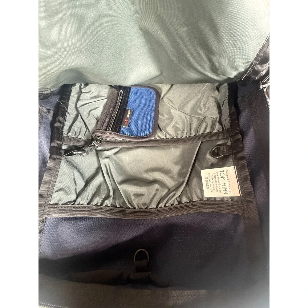 Tom Bihn Daylight Backpack Navy Blue Ballistic Nylon Made USA w Organizer Pouch